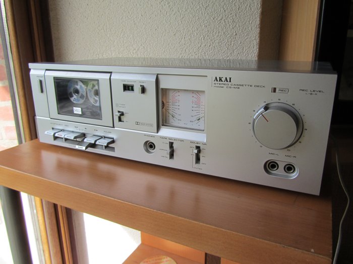Akai - CS-M3 - Leitor gravador de cassetes