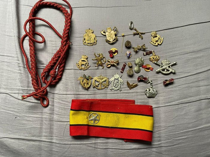 比利時 - 獎牌 - lot of belgian badges armband medals pins and vuurkoord.