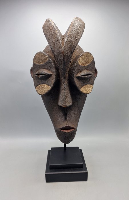 非凡的曼比拉面具 - 曼比拉 - 尼日利亚  (没有保留价)