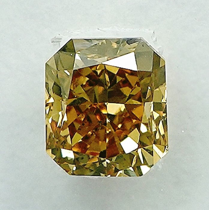 Diamant - 0.49 ct - Radiant - Natural Fancy Brownish Greenish Yellow - SI1