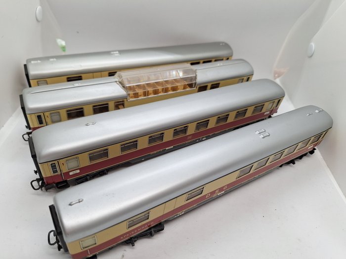 Märklin H0 - 4055/4057/4090/4087 - Wagon de passagers pour trains miniatures (4) - 4 voitures voyageurs TEE - DB