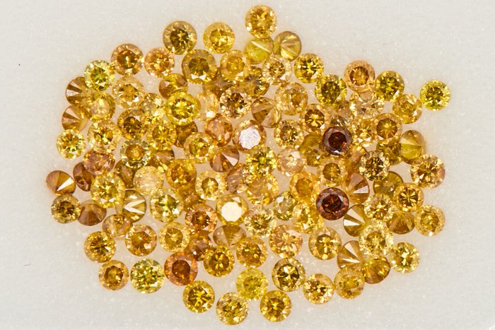 110 pcs Diamantes - 1.10 ct - Redondo - NO RESERVE PRICE - Fancy Vivid to Deep Mix Yellow - SI1, SI2, VS1, VS2