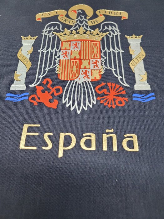 l'Espagne 1854/1944 - Album DAVO avec collection Espagne - Michel