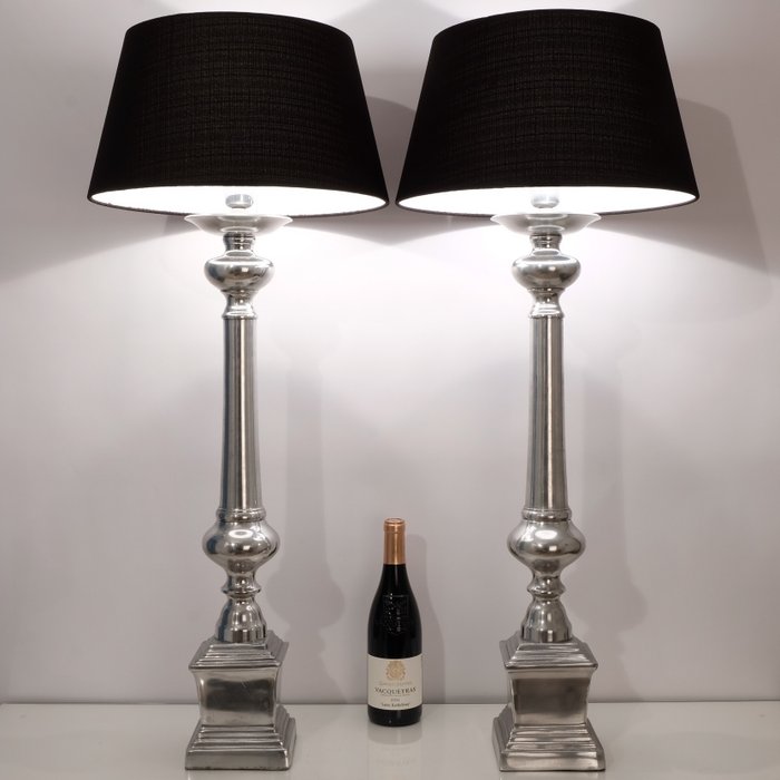 Lightmakers - Paar Exclusieve Grote High-End Tafellampen XXL - 96 cm hoog - 3,8 kg per lamp - Bordlampe (2) - Aluminium