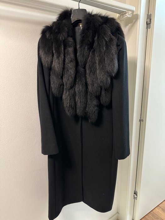 Versace - Γούνινο παλτό