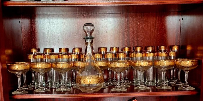 Conjunto de copos de bebidas diversas (54) - .750 (18 kt) ouro, Cristal