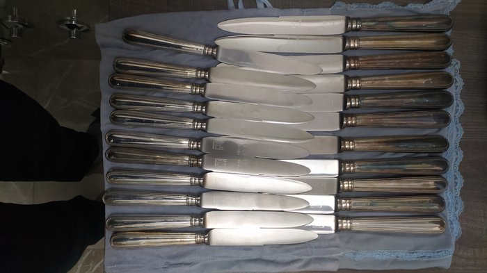 Juego de cuchillos de mesa (22) - acostarse - .800 plata