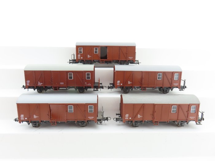 Roco H0 - 46259 - Τρένο μοντελισμού μεταφοράς εμπορευμάτων (5) - 5x 2-αξονικά κλειστά εμπορευματικά βαγόνια για να συνοδεύουν εμπορευματικά τρένα - DB
