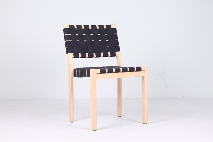 Artek - Alvar Aalto - Cadeira - 611 - Madeira, Tecido