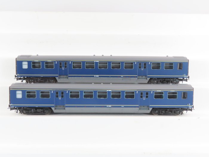 Artitec H0轨 - 20.150.01/20.150.02 - 模型火车客运车厢 (2) - 2辆E计划四轴特快列车客车，二等座 - NS