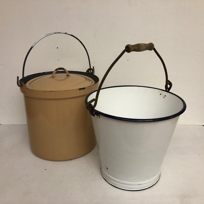 Bucket (2) - enameled metal