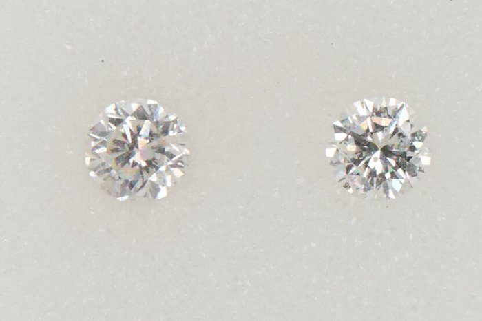 2 pcs Diamants - 0.30 ct - Rond - NO RESERVE PRICE - F - G - I1