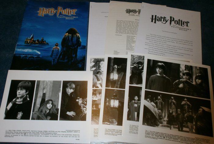 J.K. Rowling - Harry Potter and the Philosopher's Stone - Press kit with 5 photos and production information