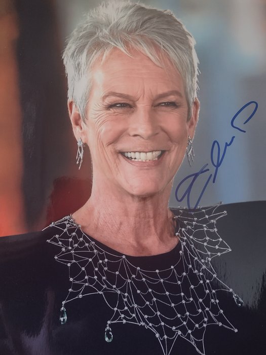 Halloween Ends - Jamie Lee Curtis - Signed in person w/ photo proof (Los Angeles Oct 2021)