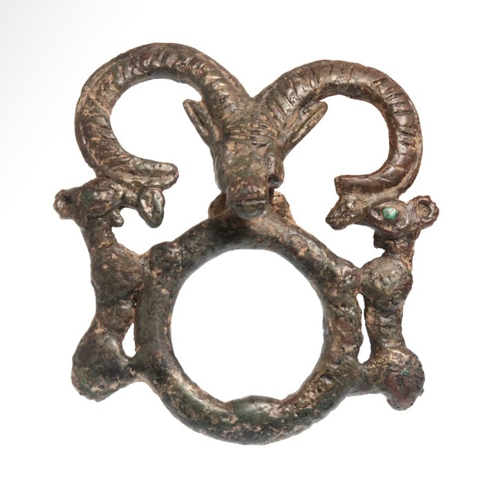 Lorestan Bronze Anhang mit Hirsch und Löwen