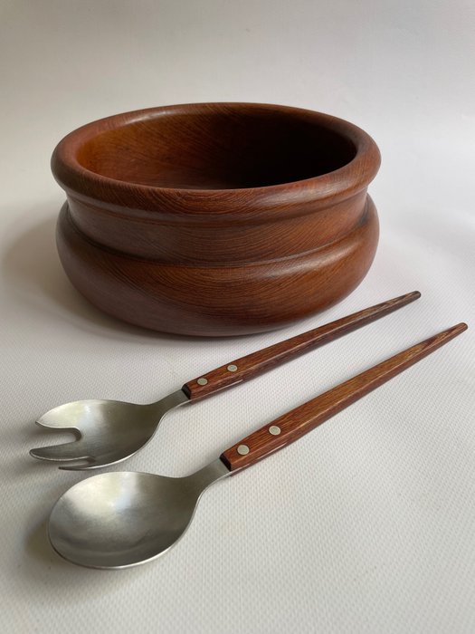 Bowl - Solid teak bowl with salad cutlery
