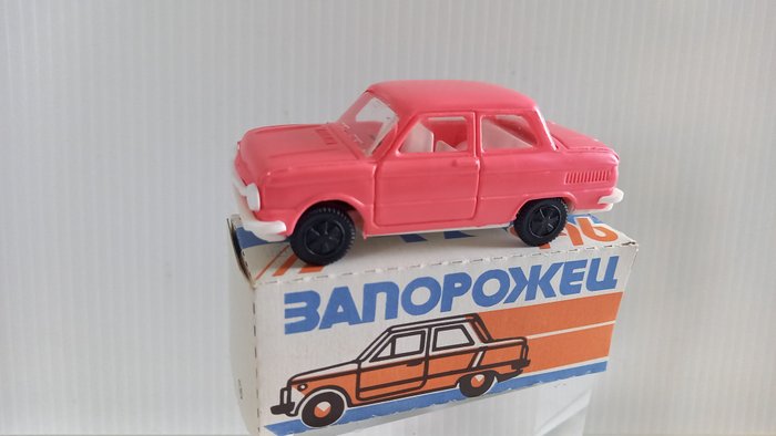 ЗАЗ Zaparozhye Automobile Plant USSR 1:43 - Miniatura de carro - Zaporozhets 968