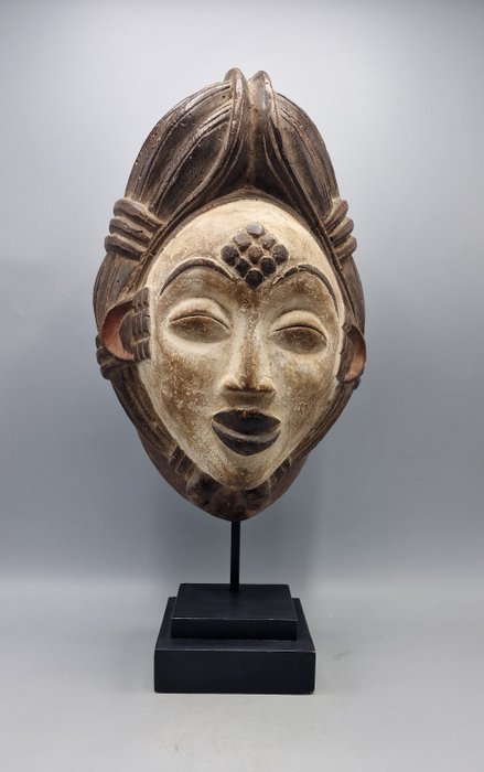 Mukuyi-mask - Punu (ou Bapounou) - Gabon  (Utan reservationspris)