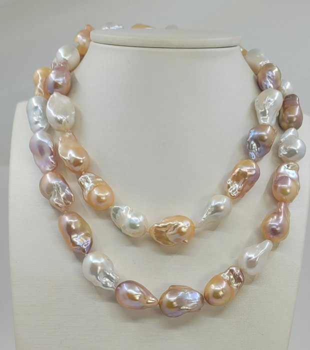Collar Perlas de agua dulce Edison barrocas de 13x16 mm 