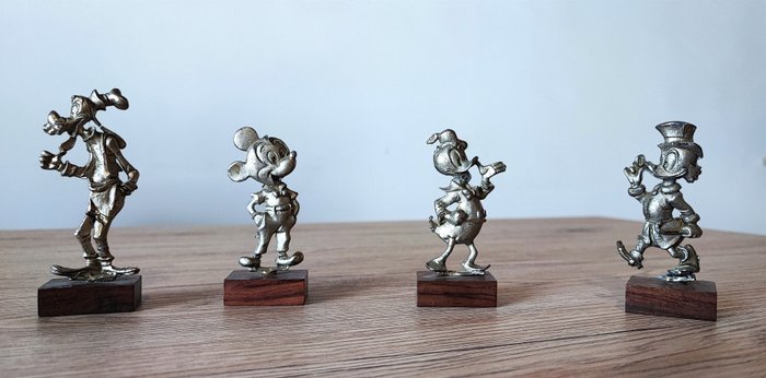 Peltro - Disney - 4 - figurines: Goofy, Mickey, Donald Scrooge