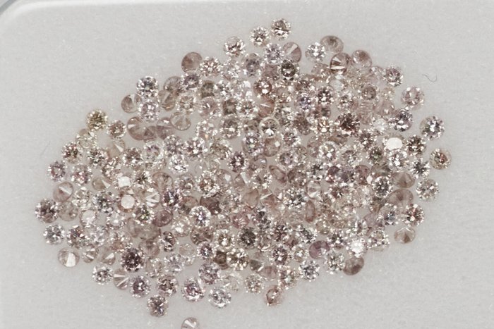 206 pcs Diamanter - 0.81 ct - Rund - NO RESERVE PRICE - Mix Brown - Pink* - I1, SI1, SI2