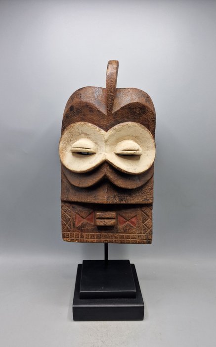 華麗的庫巴面具 - 庫巴 - 剛果民主共和國  (沒有保留價)