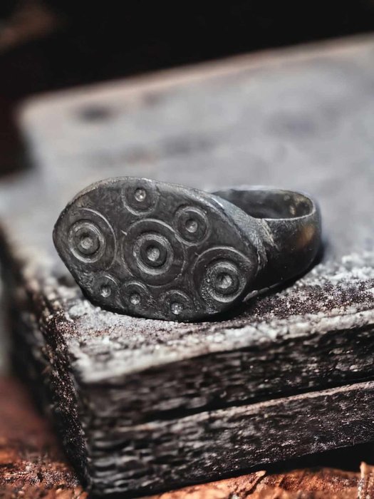 部落時期 青銅色, 罕見的邪眼，短期 戒指  (沒有保留價)