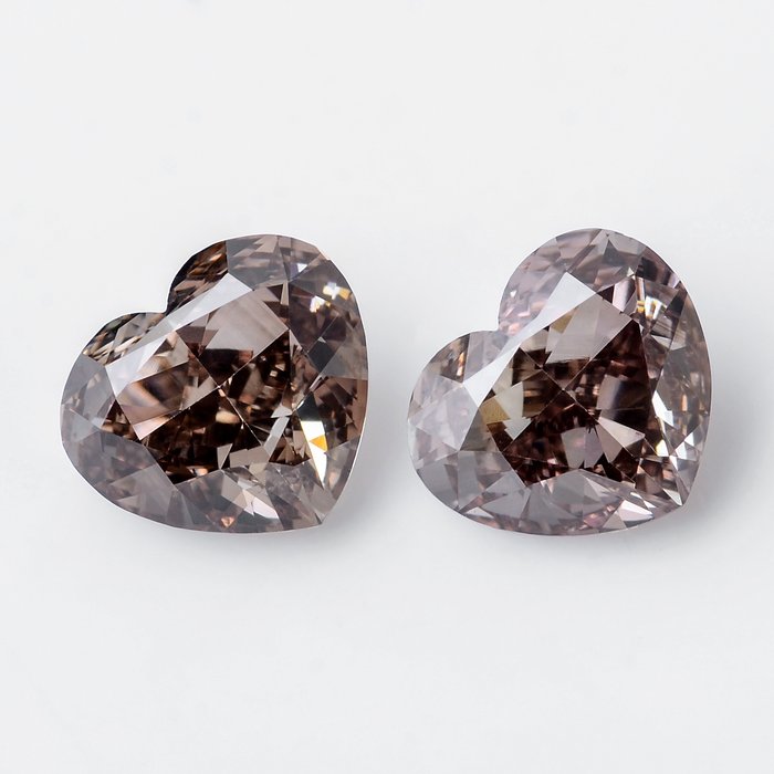 2 pcs 钻石 - 1.71 ct - 心形, 明亮型 - 中彩褐 - SI1 微内含一级, SI2 微内含二级