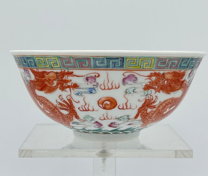 Kom - Dragon bowl - Guangxu mark - Porselein