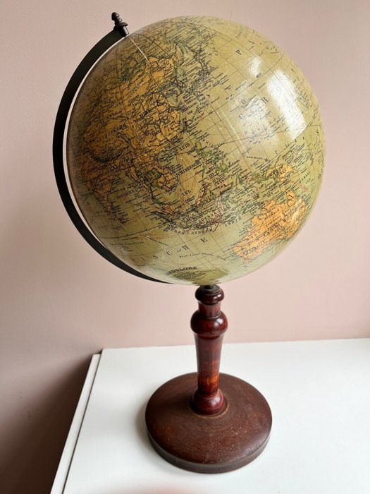 Globe - Dr. R. NEUSE - 1921-1950 - Originele antieke Nederlandse aardbol