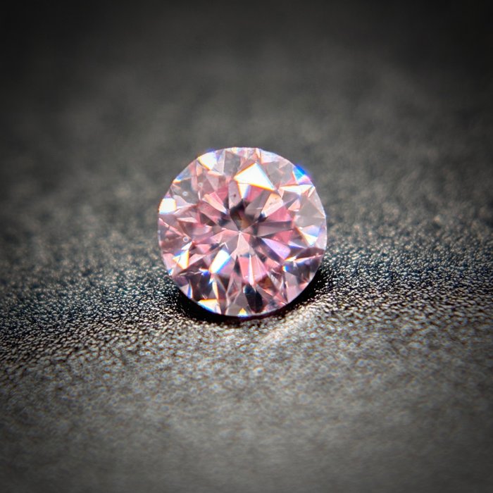 1 pcs Diamant - 0.09 ct - Rund - Fancy rosa - VS2