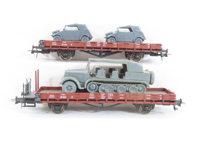 Roco Minitanks H0 - 836/839 - Ensemble de wagons de marchandises pour trains miniatures (2) - 2 wagons à ranchers avec véhicule militaire semi-chenillé et VW - DB