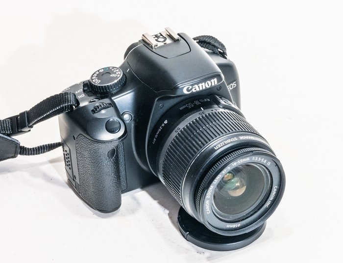 Canon EOS 450 D met EF-S 3,5-5,6/18-55 mm IS zoomlens Egylencsés reflex fényképezőgép (SLR)