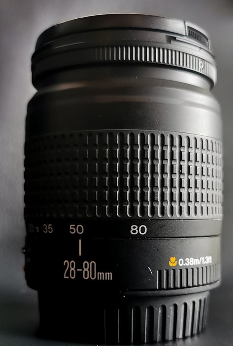 Canon EF 28-80mm f/.3.5-5.6 TELE Obiettivo zoom