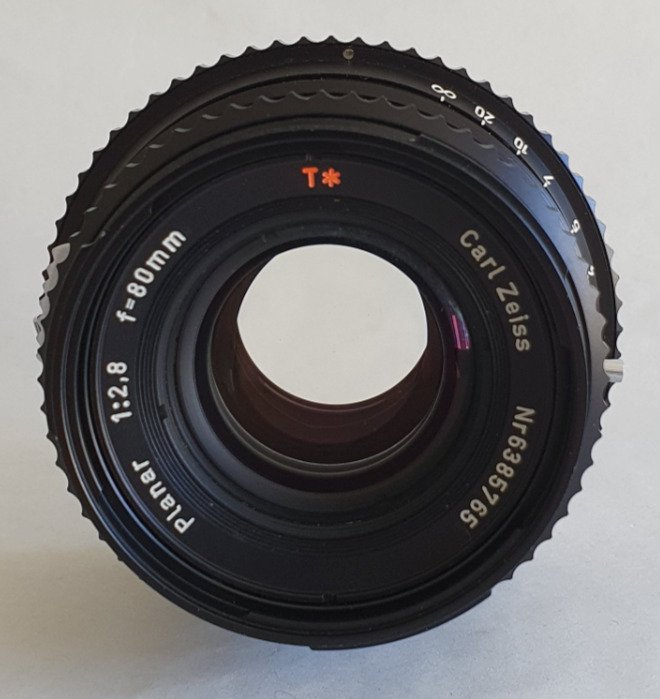 Hasselblad, Carl Zeiss Planar 80 mm f2.8 T* 120 / fotocamera medio formato
