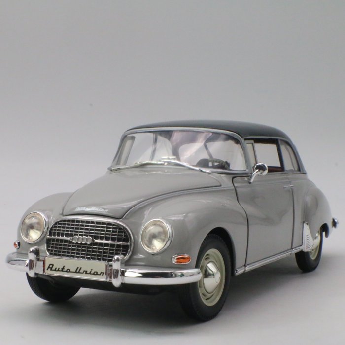 Revell 1:18 - Model coupé -Auto Union 1000 S Coupe - Modell is Still sealed
