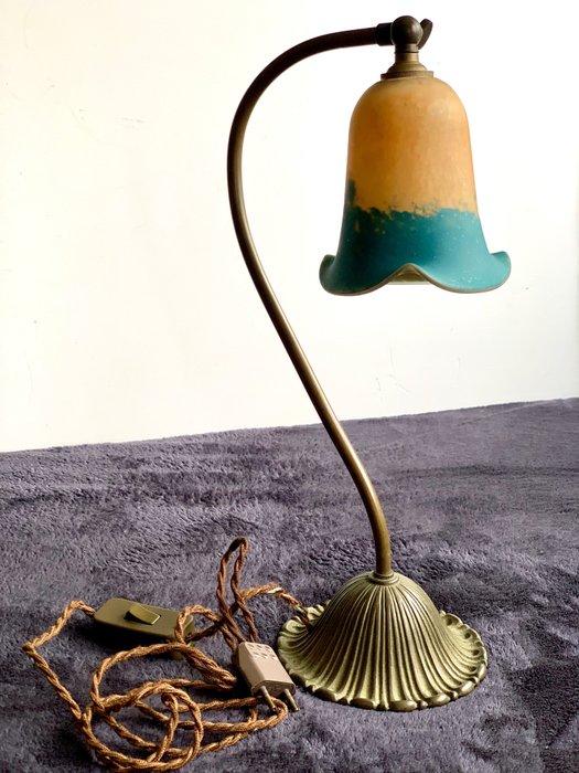 Anonym - Antike Lampe - Bordlampe - Tulipstol - Bronze, Jern (støbt/smeltet)