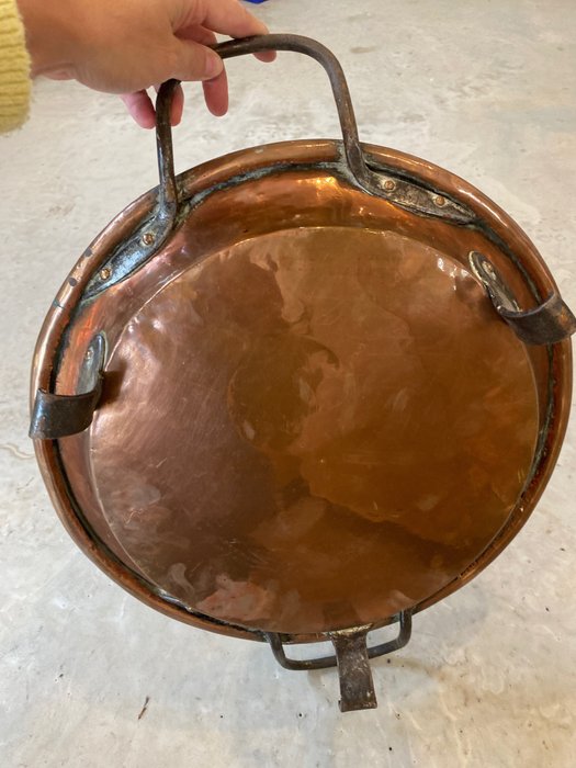 ancien plat en cuivre trepied - 烹飪鍋 - 銅