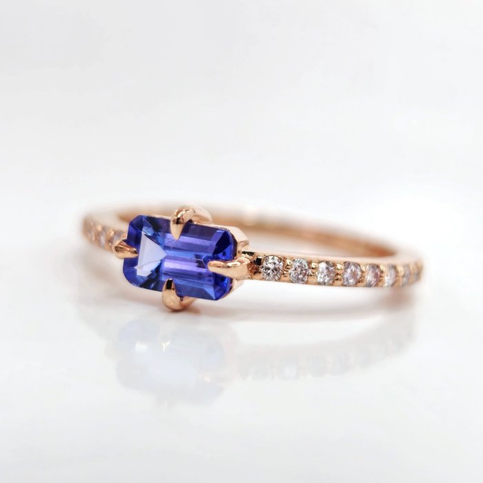 0.65 ct Blue Tanzanite & 0.20 ct N.Fancy Pink Diamond Ring - 2.26 gr - 14 kt Roségold - Ring - 0.65 ct Tansanit - Diamant