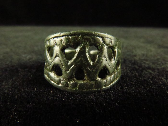 Viking Era Bronze adjustable decorated Ring - 20 mm  (No Reserve Price)