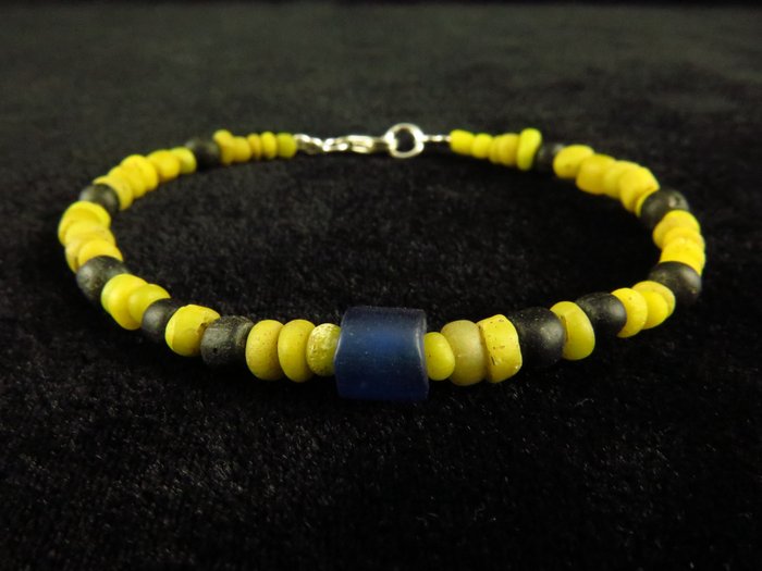 Romain antique Bracelet composé de perles de verre colorées - 18.5 cm  (Sans Prix de Réserve)