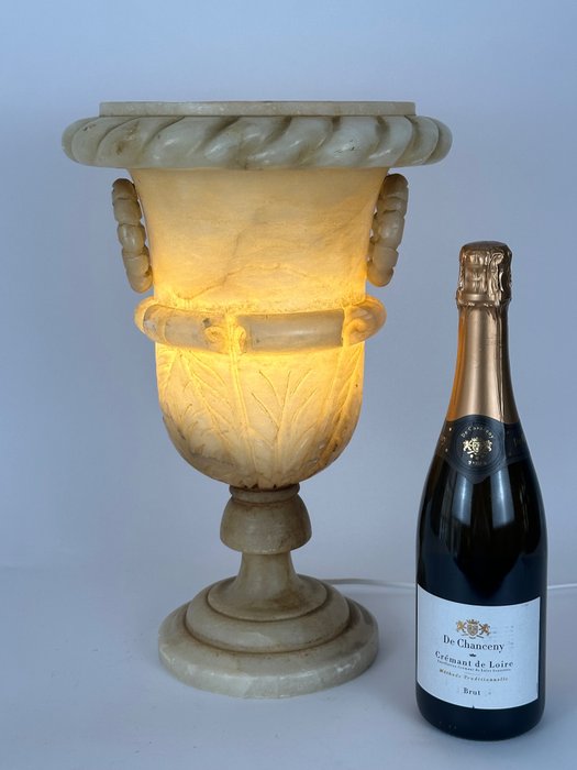 Lampa stołowa - Lampa stołowa wazonowa z Alabastru Medici