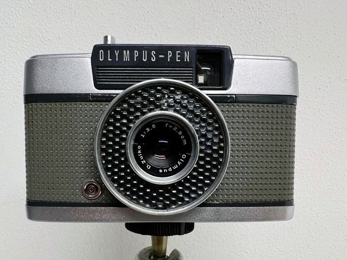 Olympus Pen EE | Φωτογραφική μηχανή μισού κάδρου