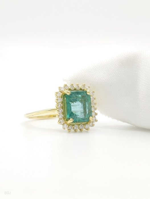 Ring - 18 kt Gelbgold Smaragd - Diamant 