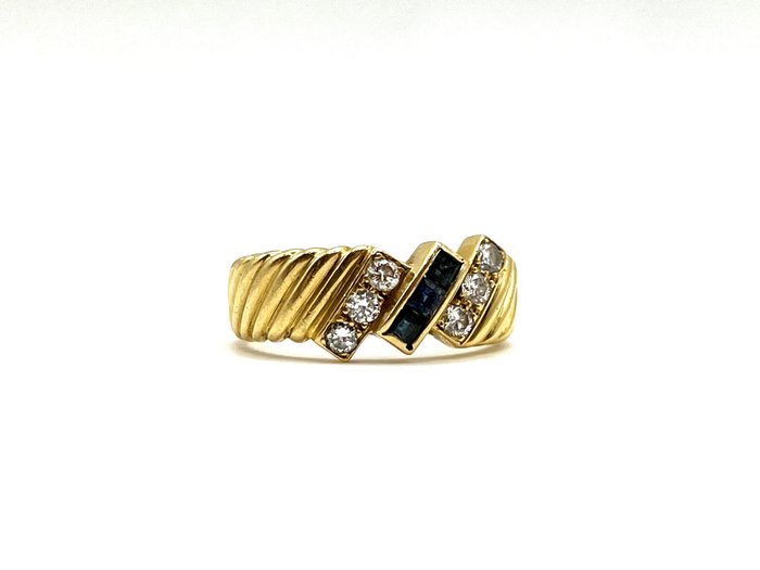 Ring - 18 kt. Yellow gold -  0.18 tw. Diamond  (Natural) - Sapphire