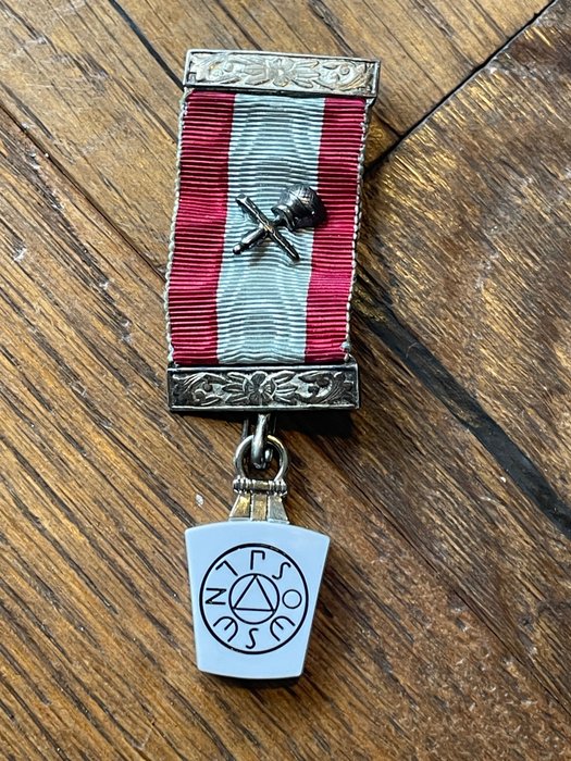 英国 - 奖章 - Mark Master Masons Breast Jewel Masonic Regalia Medal Masonic Jewellers 1940'/Sterling silver