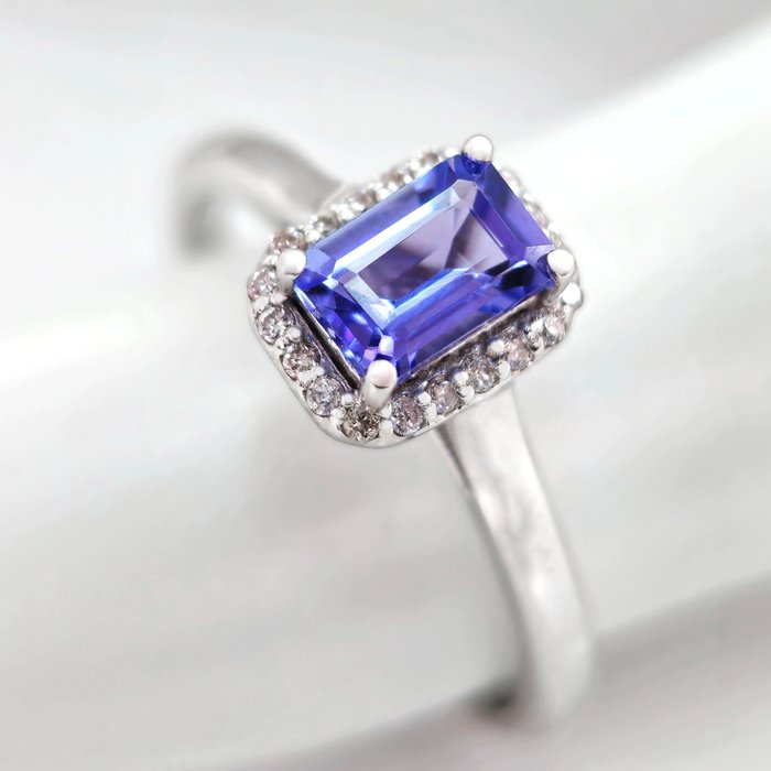*no reserve* 0.75 ct Blue Tanzanite & 0.10 ct N.Fancy Pink Diamond Ring - 2.51 gr - 14 karat Hvidguld - Ring - 0.75 ct Tanzanit - Diamant