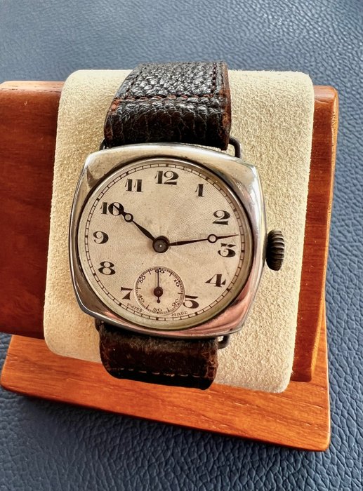 Swiss Made - Trench Watch - Bez ceny minimalnej
 - Mężczyzna - 1901-1949