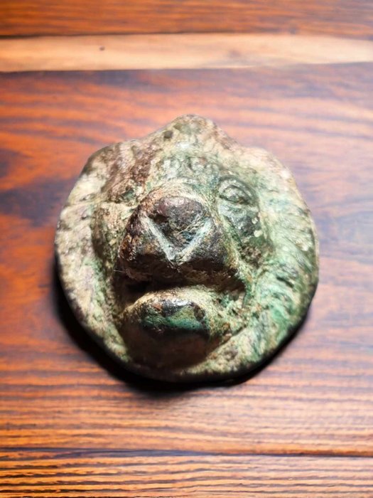 Muinainen Rooma Pronssi Roomalaisen sotilaan leijonanpää  (Ei pohjahintaa)