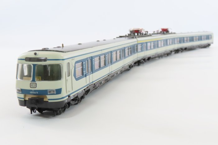 Roco H0轨 - 43002 - 火车单元 (1) - 3 件套 BR 420/421 - DB